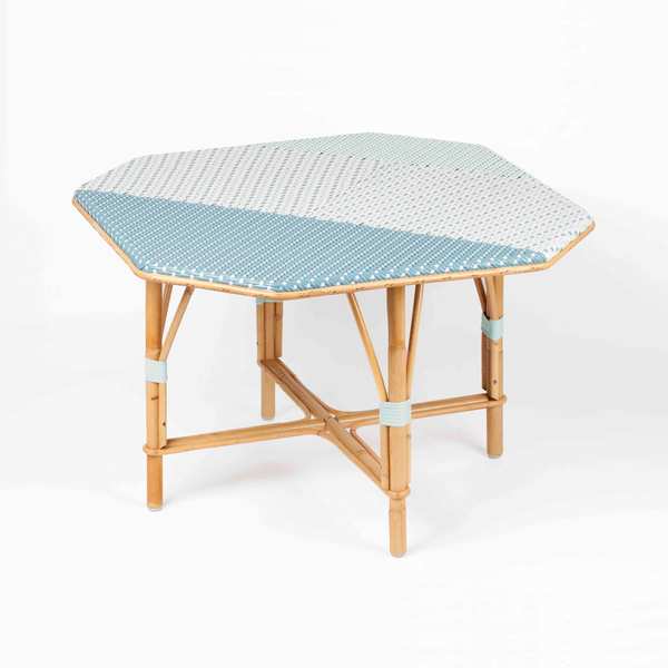 Table en rotin
